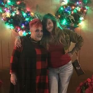 Meet your Posher, Paula